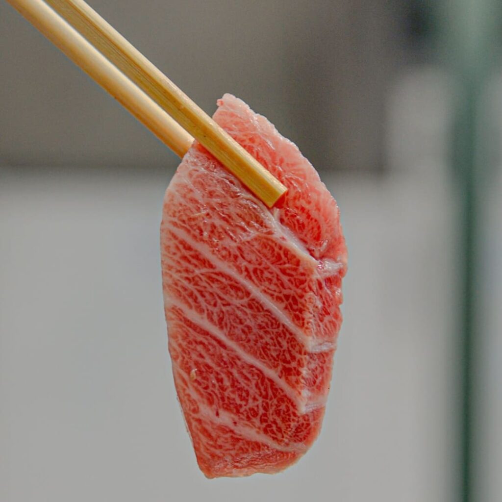 Italia prohíbe la carne cultivada en laboratorios