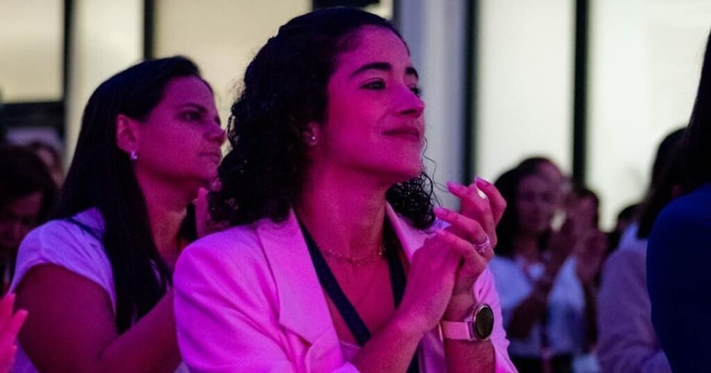 MOMBOSS 2026: 250 mujeres que eligieron crecer sin sacrificarlo todo 5 MOMBOSS 2026