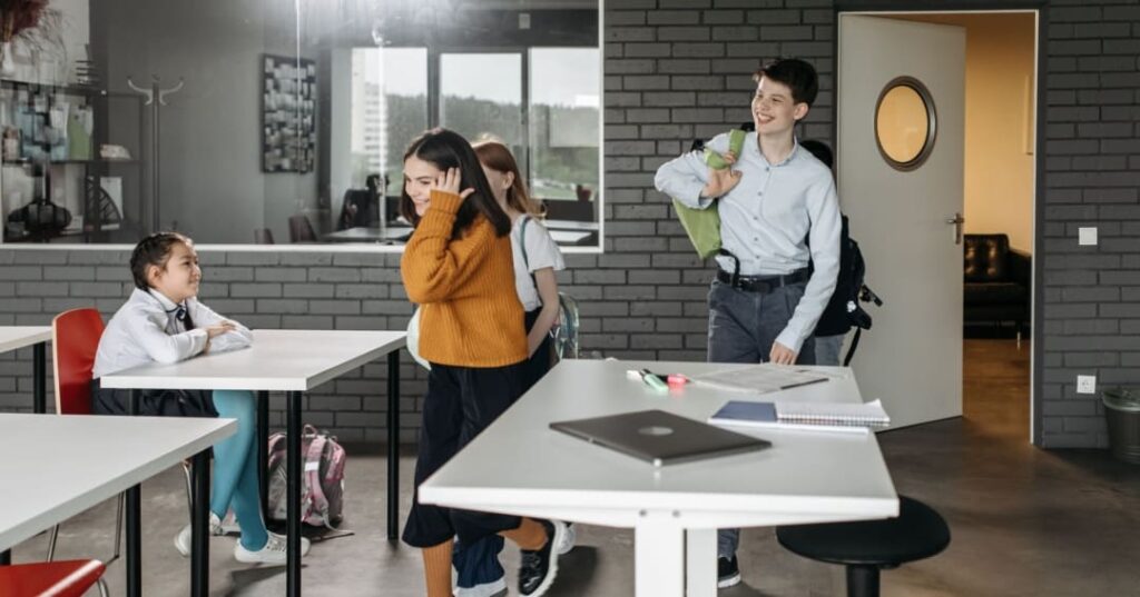 Noruega prohíbe la IA en escuelas primarias