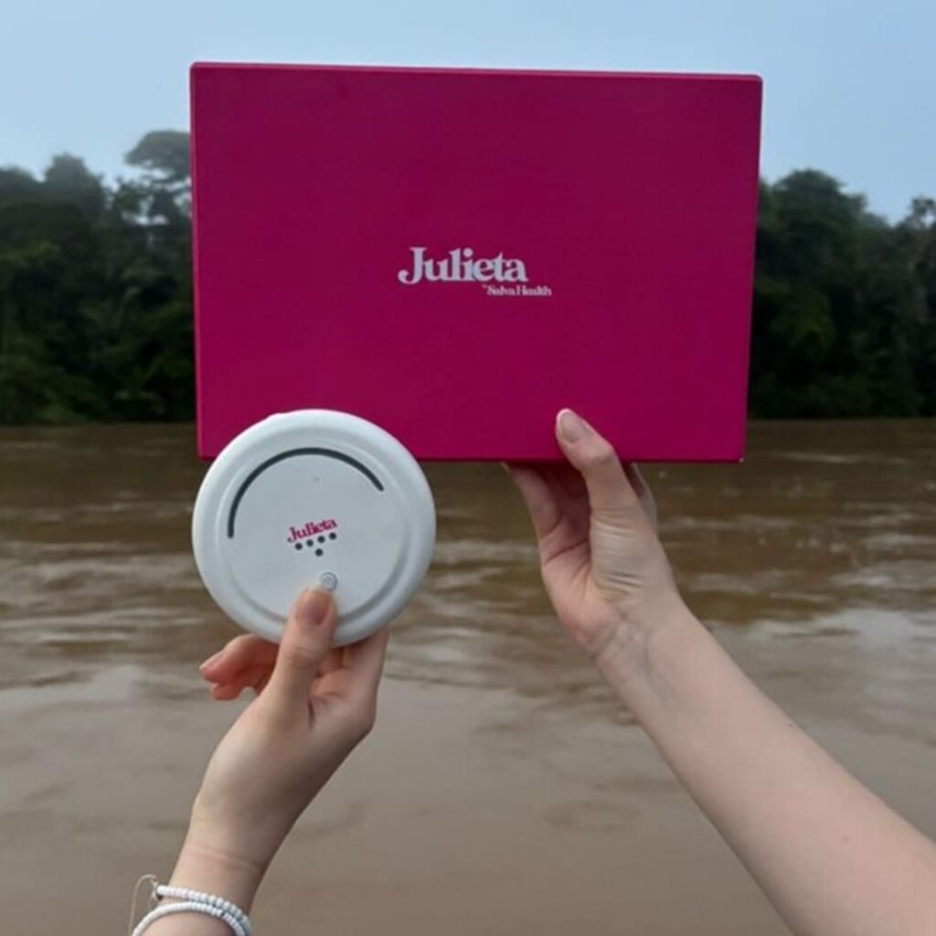 Julieta: el dispositivo colombiano que lleva la salud mamaria hasta donde no llega la mamografía 7 dispositivo portátil Julieta