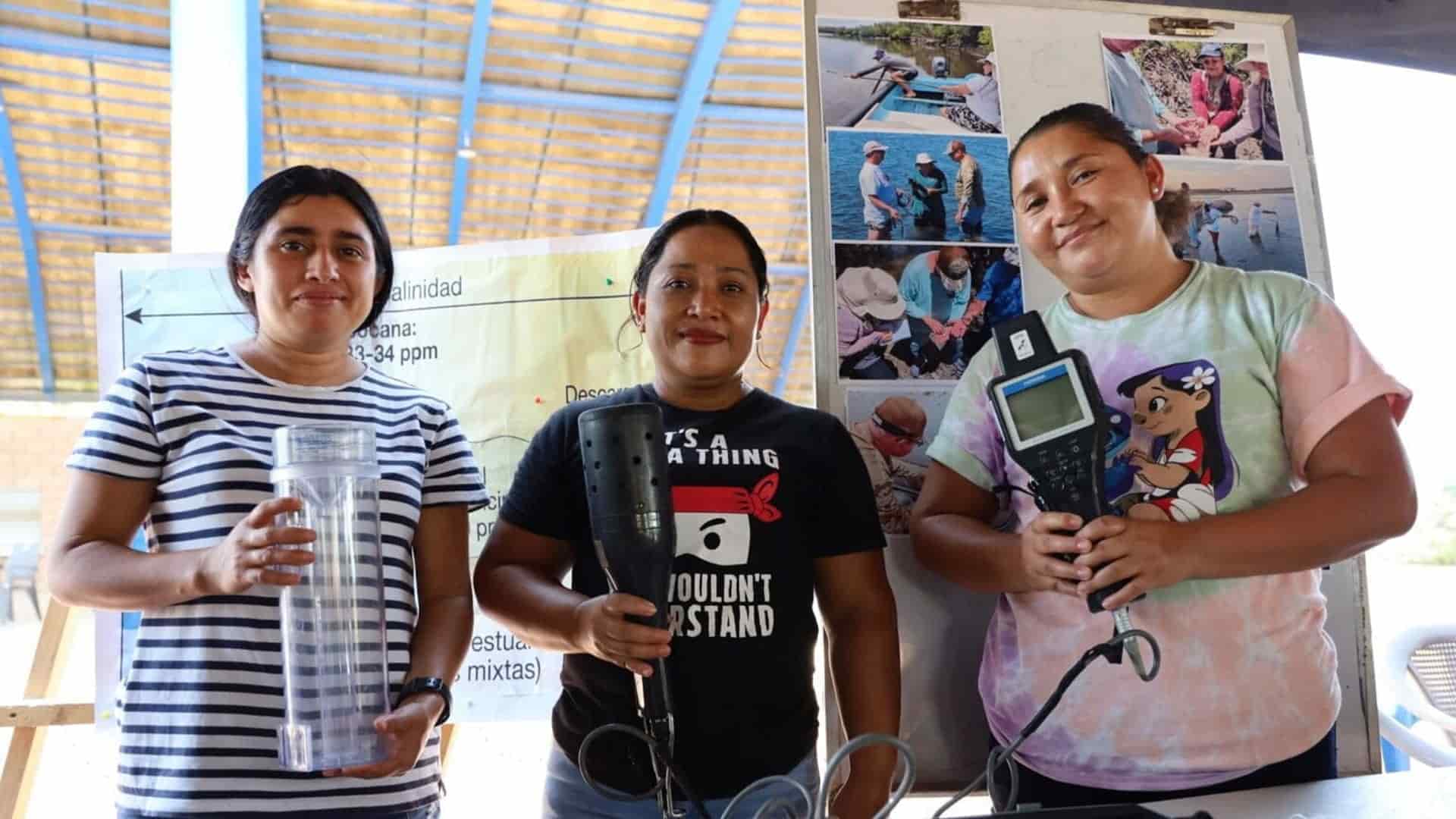 mujeres de El Salvador que usan ciencia comunitaria