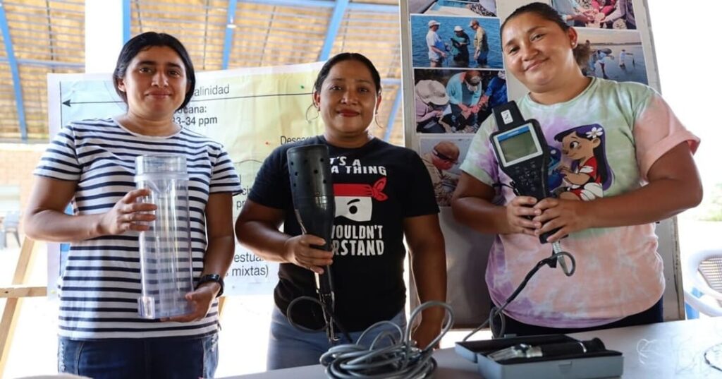 mujeres de El Salvador que usan ciencia comunitaria